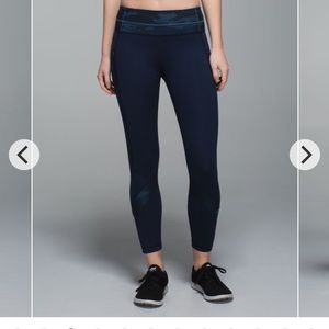 SUPER RARE, Inspire Tight, size 10 blue camo